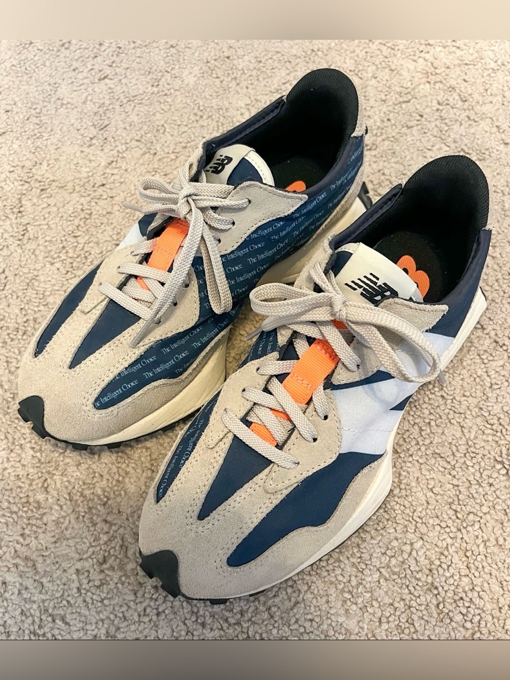 Women’s New Balance 327